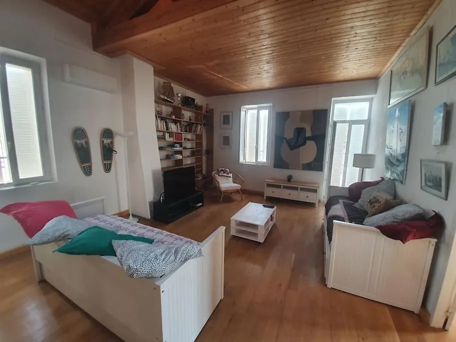 La Maison Rose Sur Le Port Holiday home
